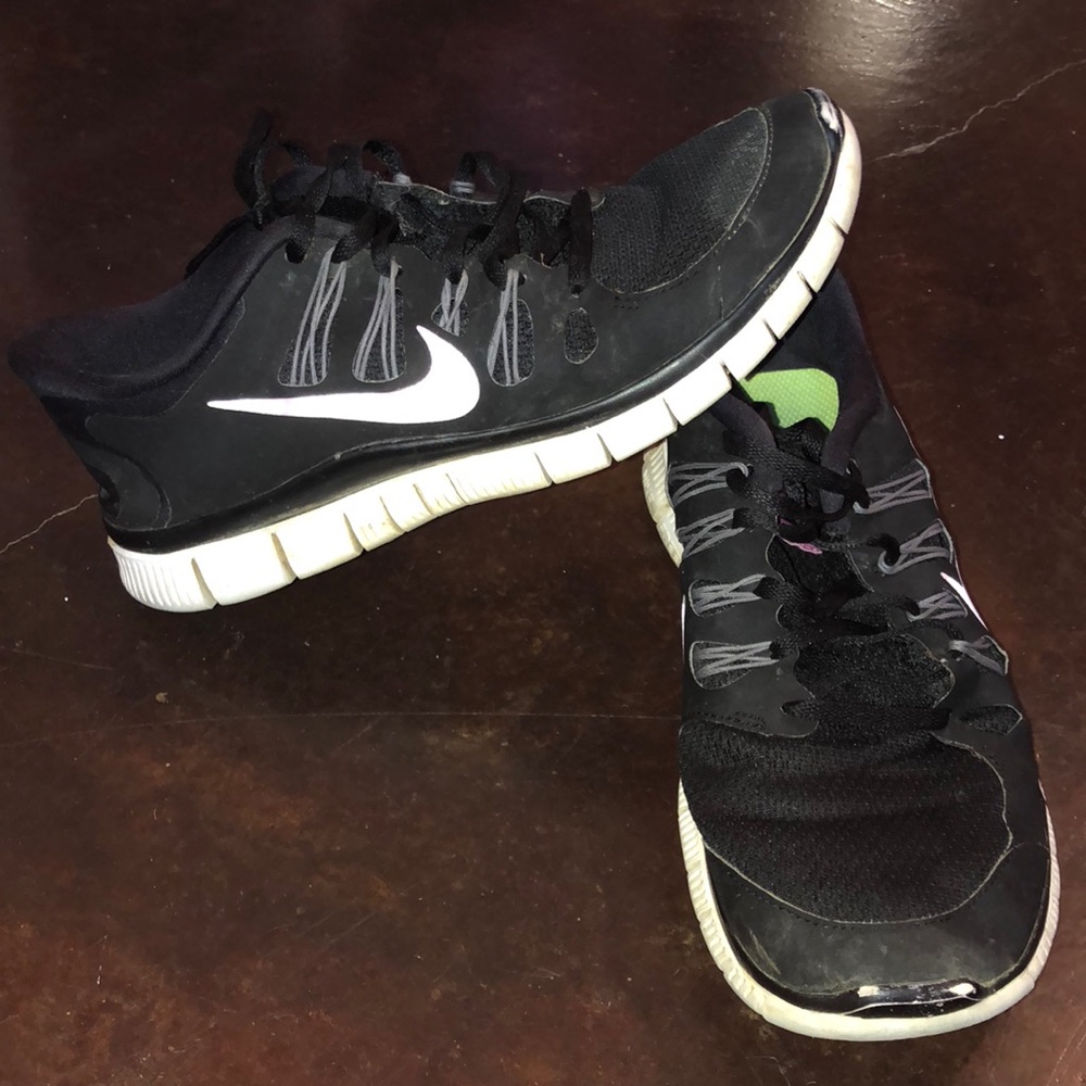 Nike - Free 5.0 Tennis Shoes